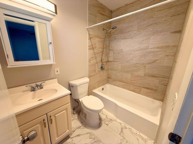 627 NE 10th Avenue 4, Fort Lauderdale, FL 33304