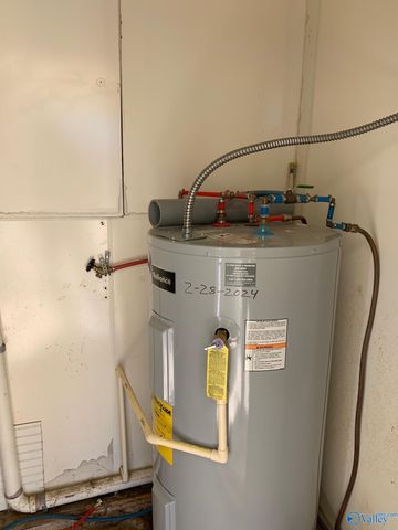 605 Greenfield Drive, Huntsville, AL 35811