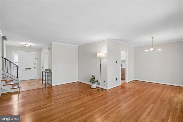 3831 N VERNON ST N, Arlington, VA 22207