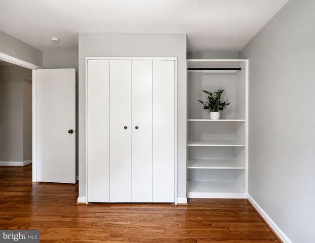 3831 N VERNON ST N, Arlington, VA 22207
