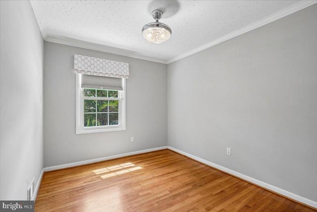 3831 N VERNON ST N, Arlington, VA 22207