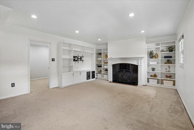 3831 N VERNON ST N, Arlington, VA 22207