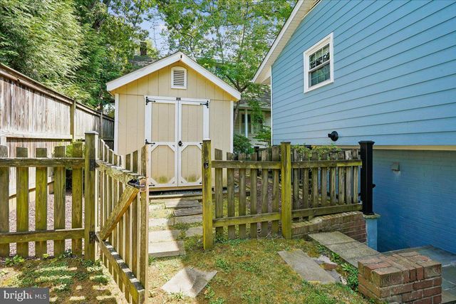 3831 N VERNON ST N, Arlington, VA 22207