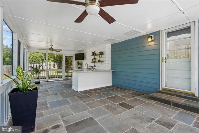 3831 N VERNON ST N, Arlington, VA 22207