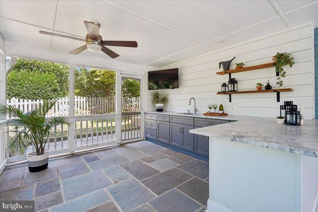 3831 N VERNON ST N, Arlington, VA 22207