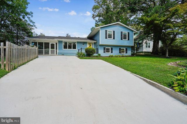 3831 N VERNON ST N, Arlington, VA 22207