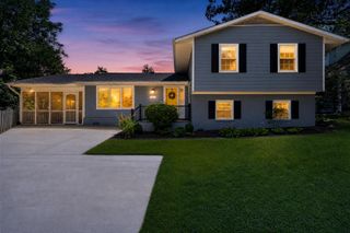 3831 N VERNON ST N, Arlington, VA 22207