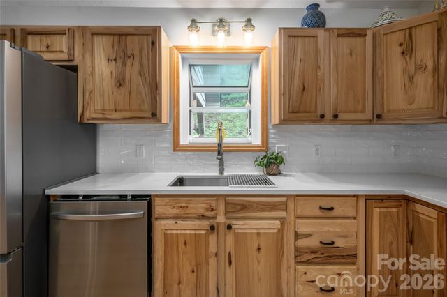 980 S River Road, Sylva, NC 28779