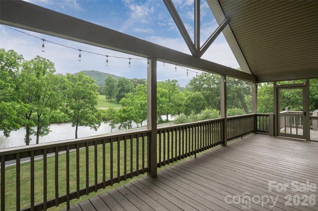 980 S River Road, Sylva, NC 28779