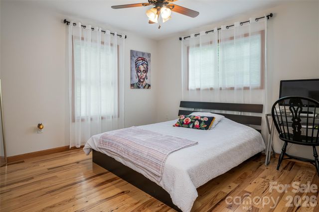 980 S River Road, Sylva, NC 28779