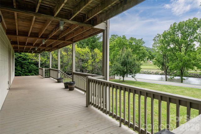 980 S River Road, Sylva, NC 28779