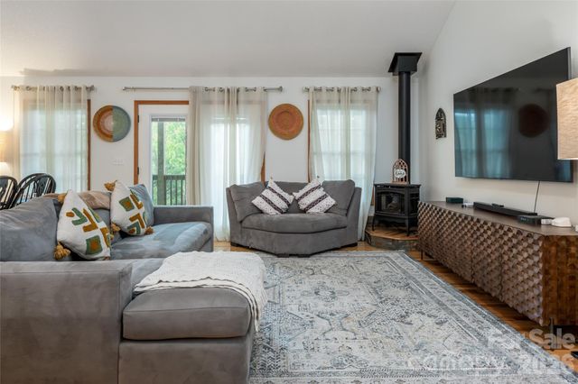 980 S River Road, Sylva, NC 28779