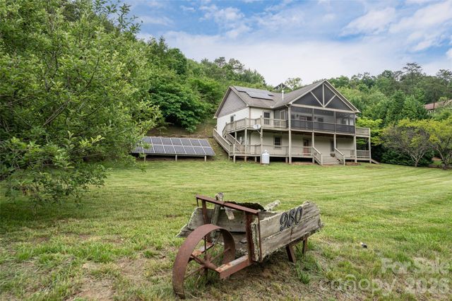 980 S River Road, Sylva, NC 28779