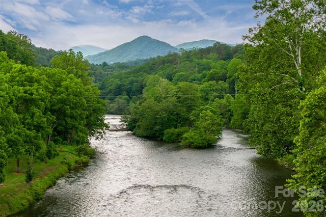 980 S River Road, Sylva, NC 28779