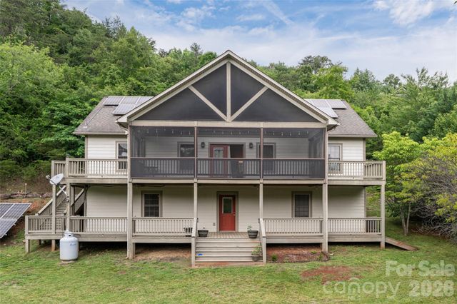980 S River Road, Sylva, NC 28779