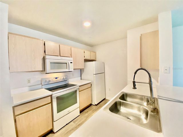 5459 VINELAND ROAD 4210, Orlando, FL 32811