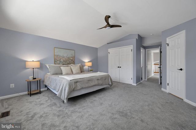 7501 CROSS GATE LN, Alexandria, VA 22315