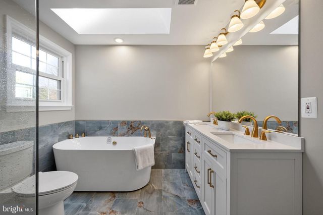 7501 CROSS GATE LN, Alexandria, VA 22315