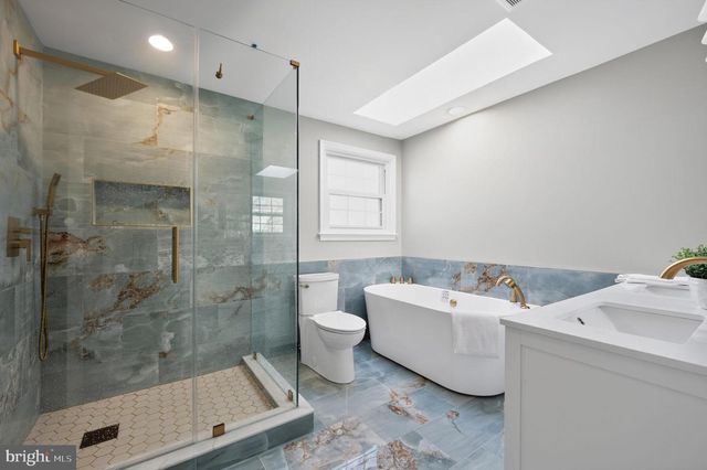 7501 CROSS GATE LN, Alexandria, VA 22315