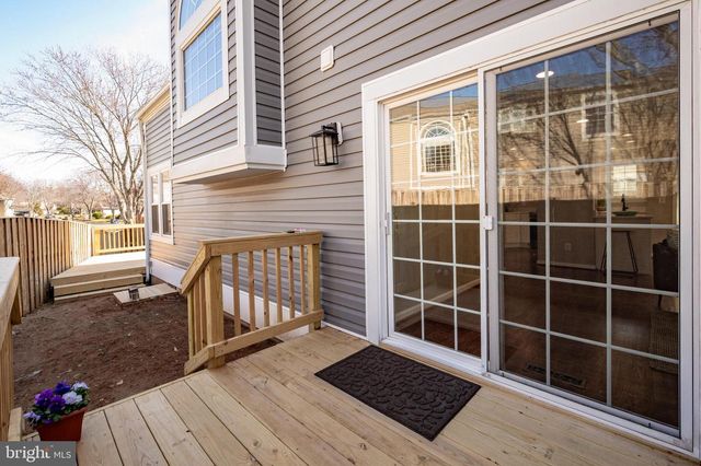 7501 CROSS GATE LN, Alexandria, VA 22315