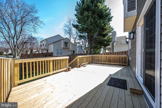 7501 CROSS GATE LN, Alexandria, VA 22315