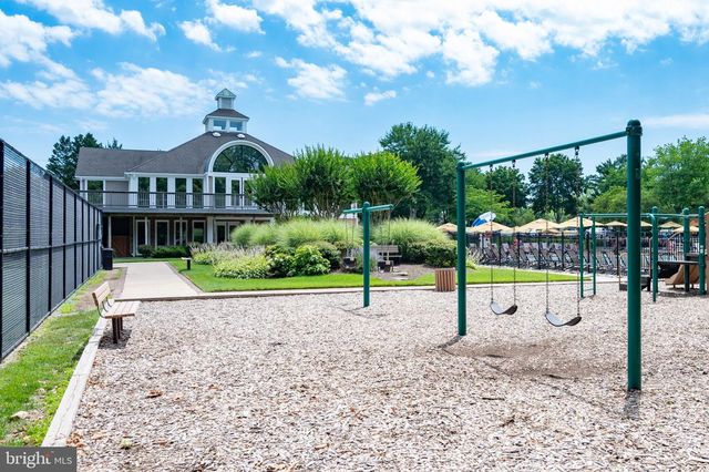 7501 CROSS GATE LN, Alexandria, VA 22315