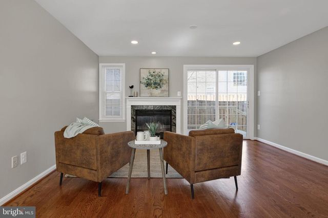 7501 CROSS GATE LN, Alexandria, VA 22315