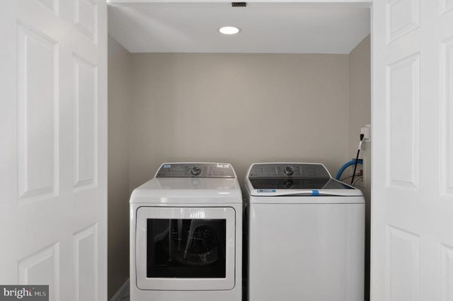 7501 CROSS GATE LN, Alexandria, VA 22315