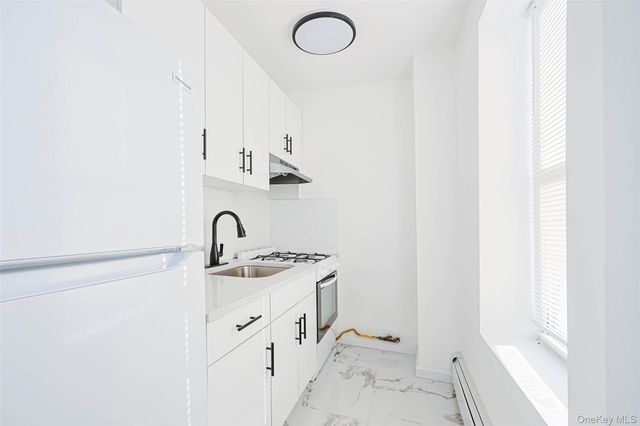 918 E 165th Street, Bronx, NY 10459