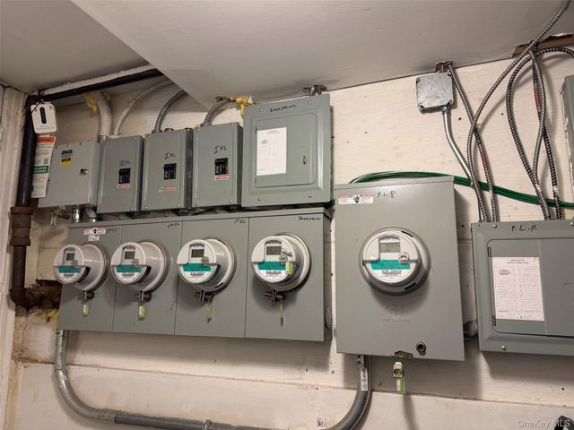 918 E 165th Street, Bronx, NY 10459