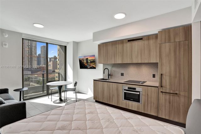 121 NE 5th Street 1001B, Miami, FL 33132