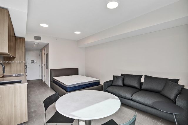 121 NE 5th Street 1001B, Miami, FL 33132