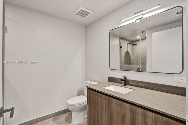 121 NE 5th Street 1001B, Miami, FL 33132