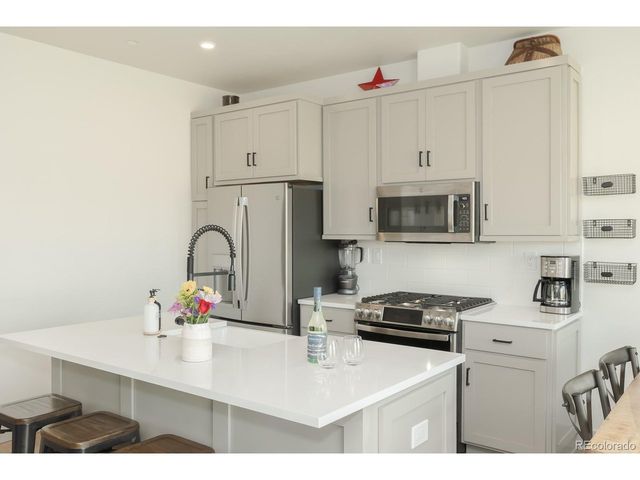 109 Eagle Ridge Dr B4, Granby, CO 80446