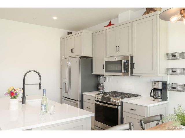 109 Eagle Ridge Dr B4, Granby, CO 80446