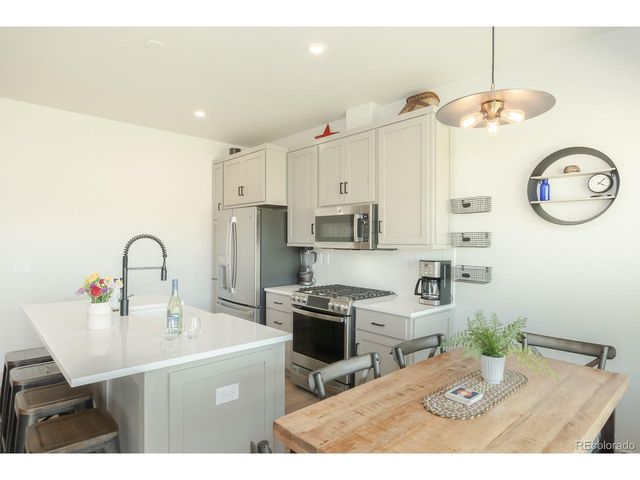 109 Eagle Ridge Dr B4, Granby, CO 80446