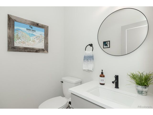 109 Eagle Ridge Dr B4, Granby, CO 80446