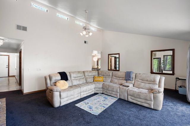 907 Smoke Tree Road, Dover, AR 72837