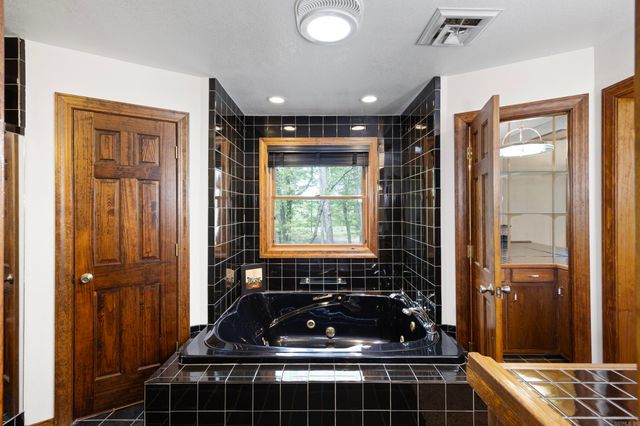 907 Smoke Tree Road, Dover, AR 72837