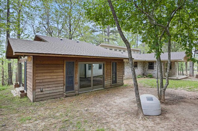 907 Smoke Tree Road, Dover, AR 72837