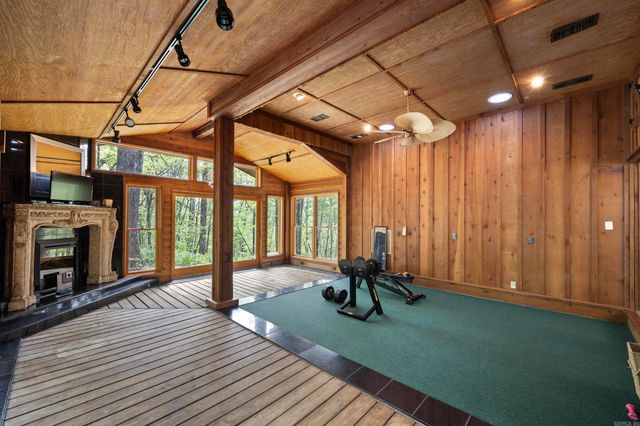 907 Smoke Tree Road, Dover, AR 72837