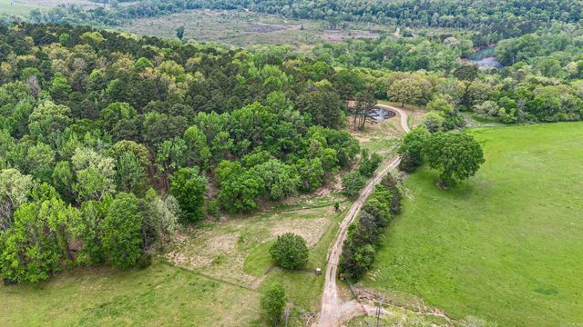 907 Smoke Tree Road, Dover, AR 72837