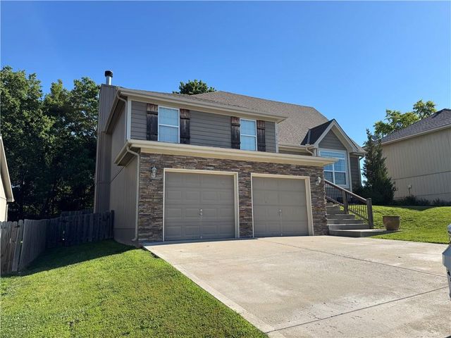 8308 NE 116th Street, Kansas City, MO 64157