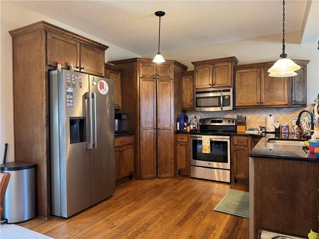 8308 NE 116th Street, Kansas City, MO 64157