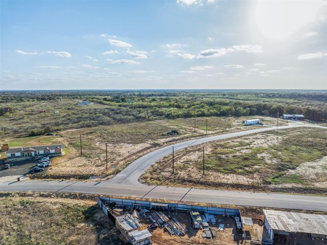 156 Grace LN, Dale, TX 78616