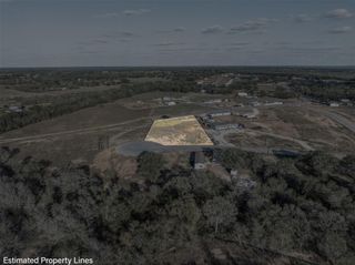 156 Grace LN, Dale, TX 78616