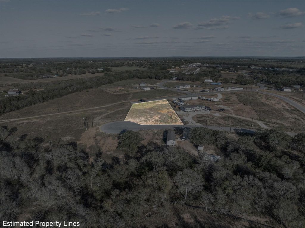 156 Grace LN, Dale, TX 78616