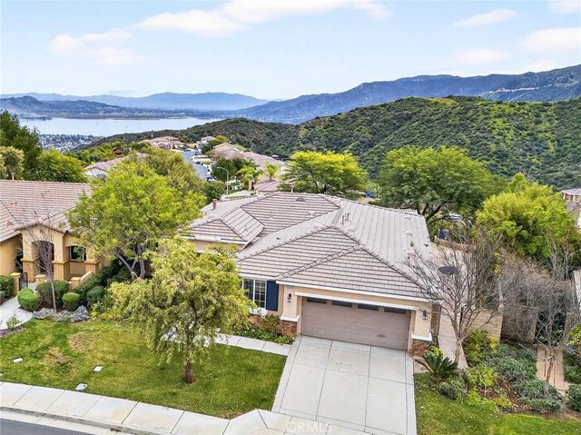 29415 High Ridge, Lake Elsinore, CA 92530