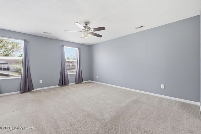 12052 Parkview Trace Dr, Louisville, KY 40229