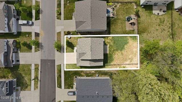 12052 Parkview Trace Dr, Louisville, KY 40229